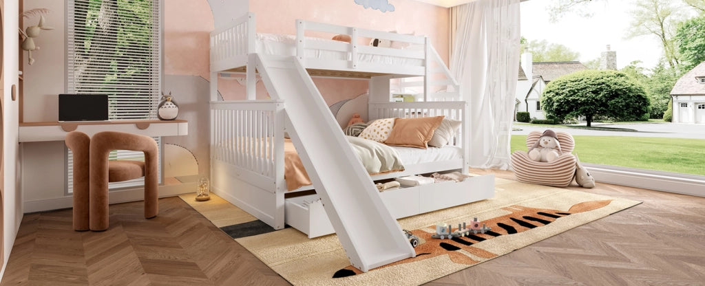 Letto a castello multifunzionale bianco 90x200 su 140x200 con scivolo e cassetti