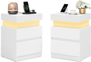 VASAGLE KAILYN Collezione - Comodini con Multipresa, Set di 2, Tavolini con Piano Scorrevole, 2 Cassetti, Striscia LED, Stile Moderno, 35 x 40 x 55 cm, Bianco Neve LET840WB01
