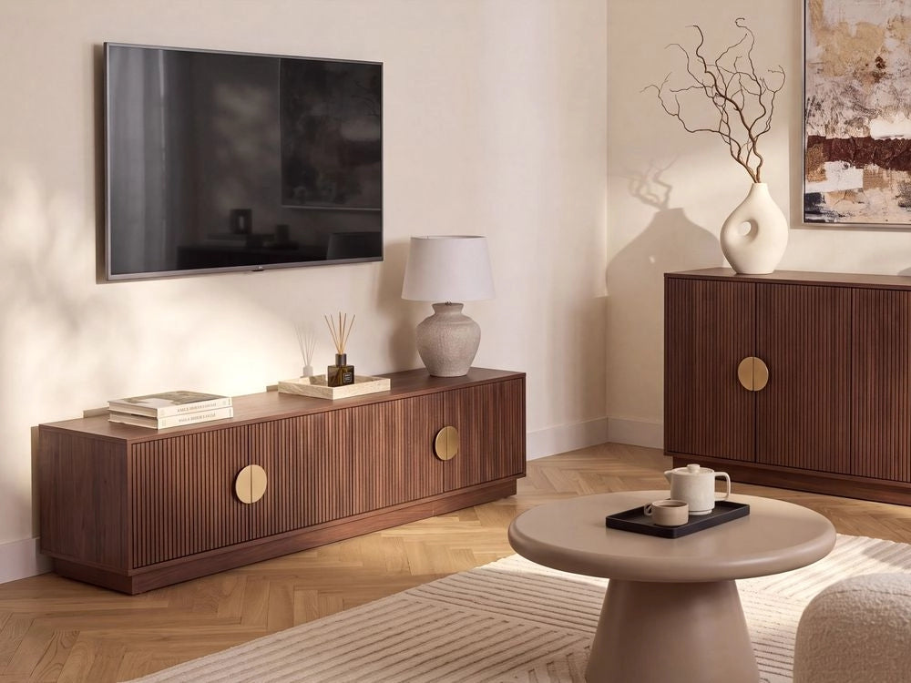 Mobile TV bianco in MDF con gambe in metallo, per TV fino a 70ʺ, stile retrò, sistema di gestione dei cavi, soggiorno