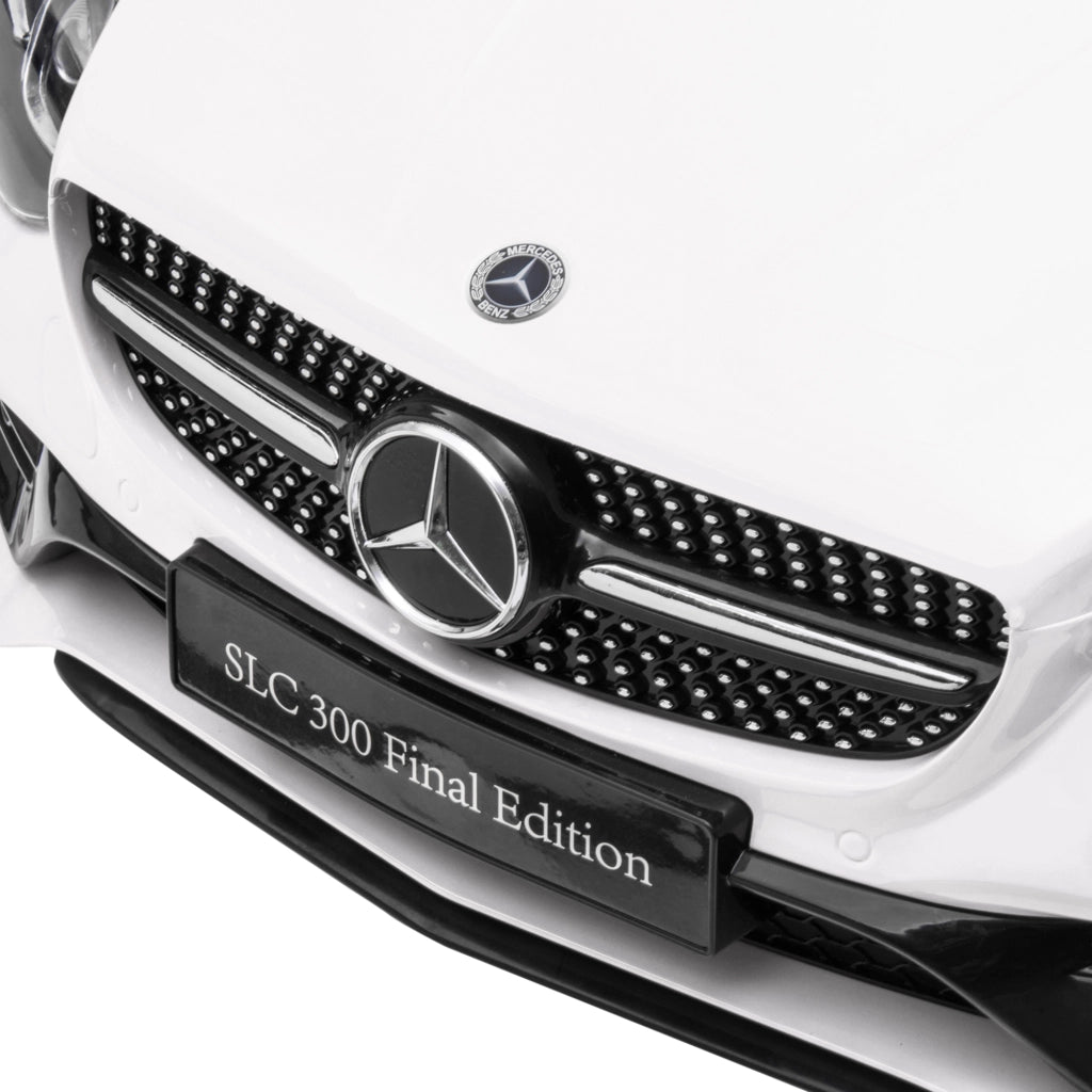 Auto elettrica per bambini con LED, cintura di sicurezza, clacson, musica, 3-5 km/h ¨C zephmum ¨C bianco 107x62.5x44 cm