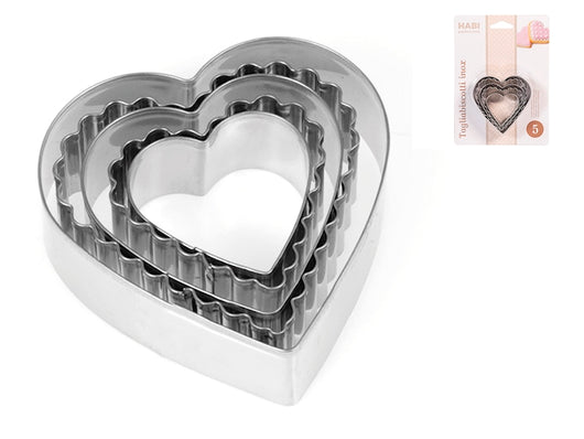 Confezione 5 tagliabiscotti in acciaio inox, forma cuore.