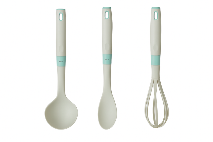 Set tre pezzi mestolo cucchiaio e frusta colore grigio