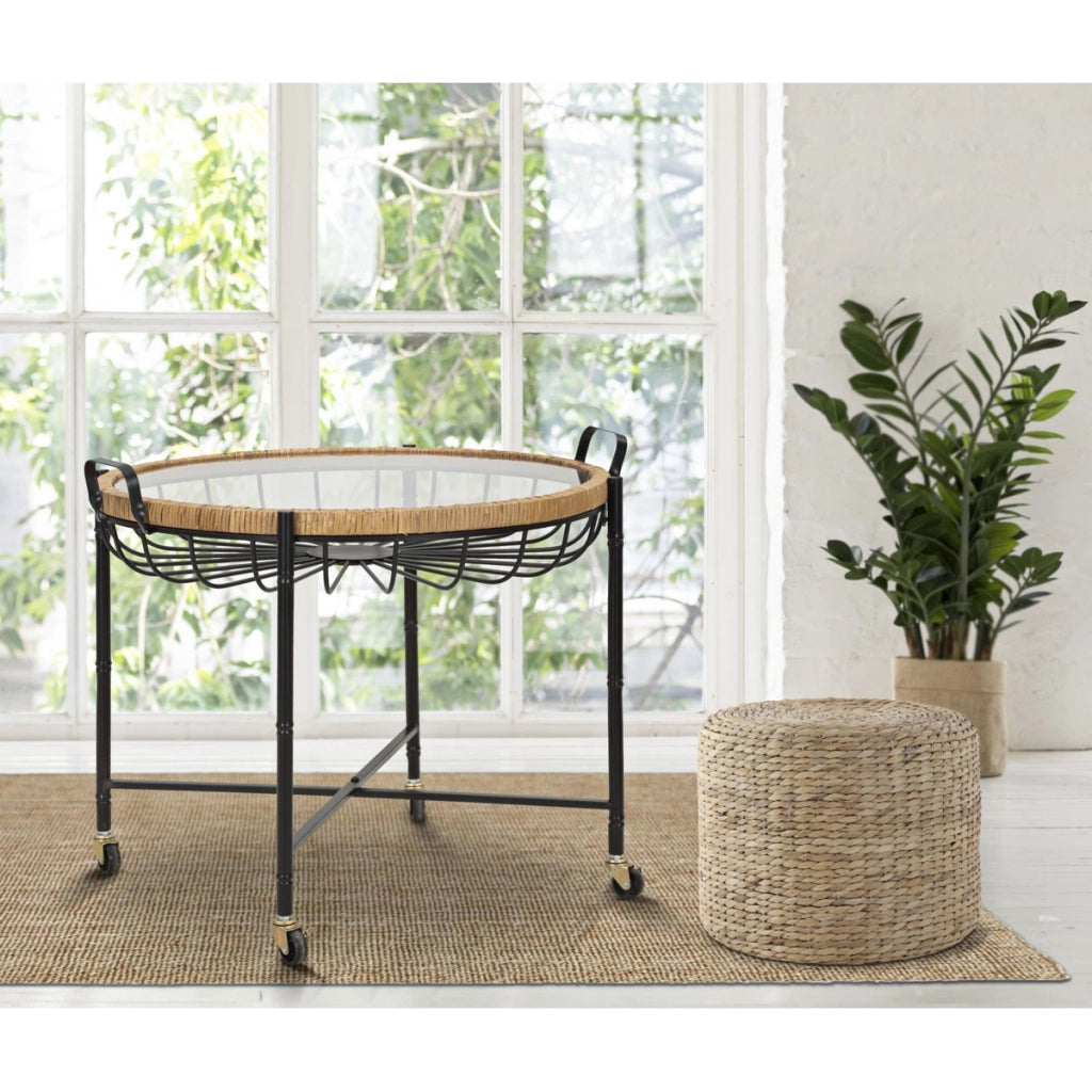 Tavolino Cebu con piano in vetro e ruote, ferro e rattan — 70,5x65x57 cm