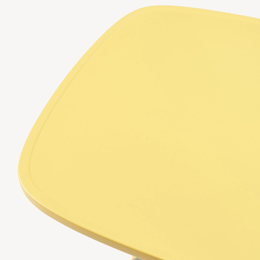 Tavolo Pieghevole Sande con Piano Quadrato - Giallo [en.casa]