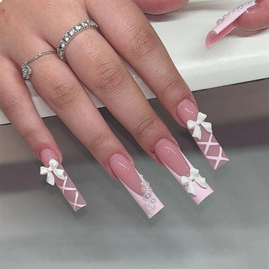 Nageli Acriliche Quadrati Lunghe - 24 Pezzi - Adesivi con Colla - Falsi Capelli con Colla - Forma Francese - 3D Struttura