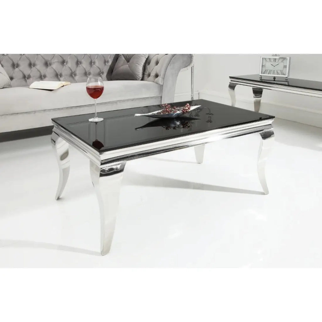 Tavolino basso VELENA 100 cm argentato con vetro temperato nero – Gambe curve in stile barocco