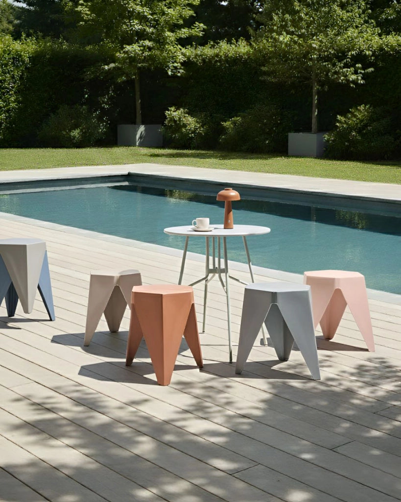 Set di 4 sgabelli da giardino per esterni Materiale sintetico Impilabile Tonalità pastello Multicolore
