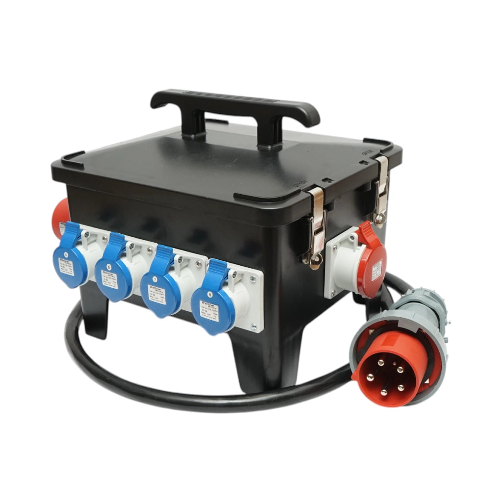 Quadro prese per cantiere portatile, 2 × 415V / 16A, 2 × 415V / 32A, 4 × 250V / 16A, dimensioni 370 × 340 × 330 mm, grado di protezione IP44 / IP54. Breckner Germany