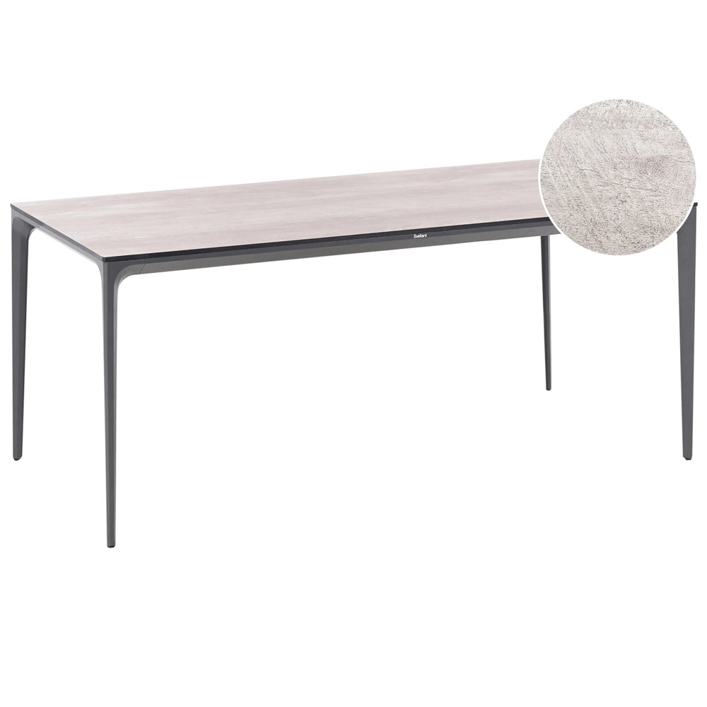 Tavolo da pranzo da giardino Piano in HPL grigio chiaro Telaio in alluminio grigio scuro Resistente ai raggi UV all'acqua e alla ruggine Stile moderno del patio esterno