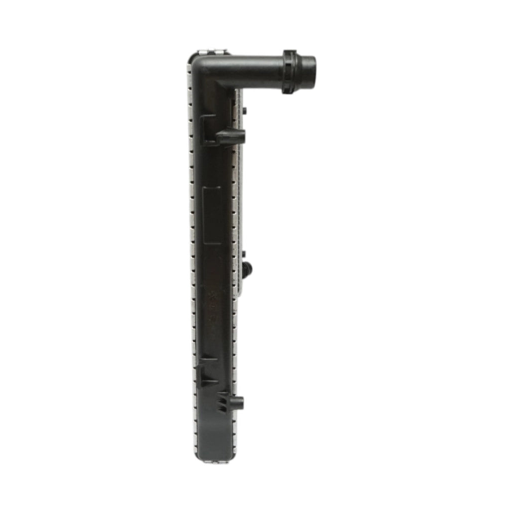 Radiatore raffreddamento acqua motore – VW, Audi, Skoda, Seat Dimensioni: 650 × 439 × 32 mm Codici OEM compatibili: 1K0121251AL, 1K0121251AN, 1K0121251BL, 1K0121251DP, 1K0121251EJ, 1924001042