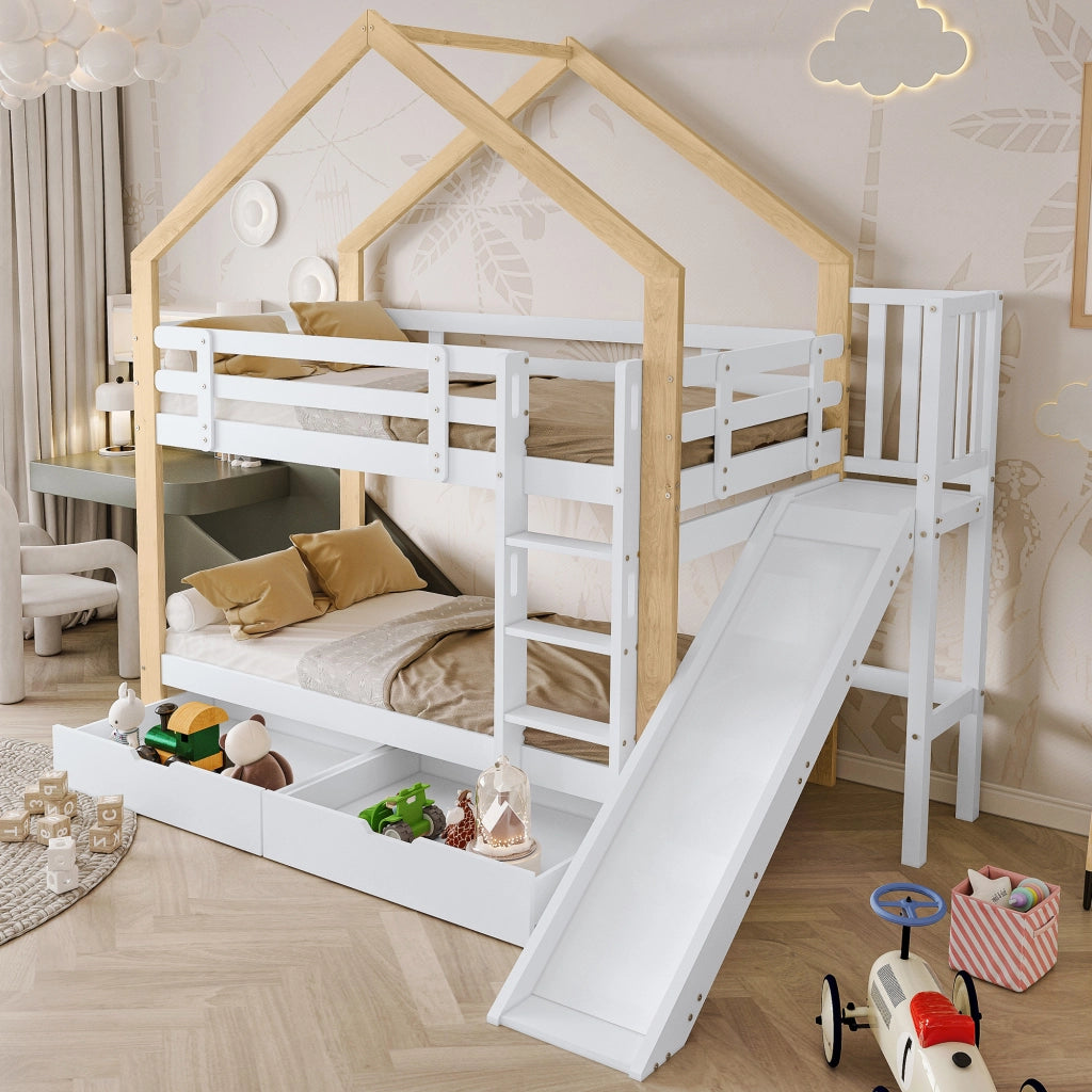 Letto a castello a casetta con scivolo e scaletta; 90x200 cm; bianco e naturale