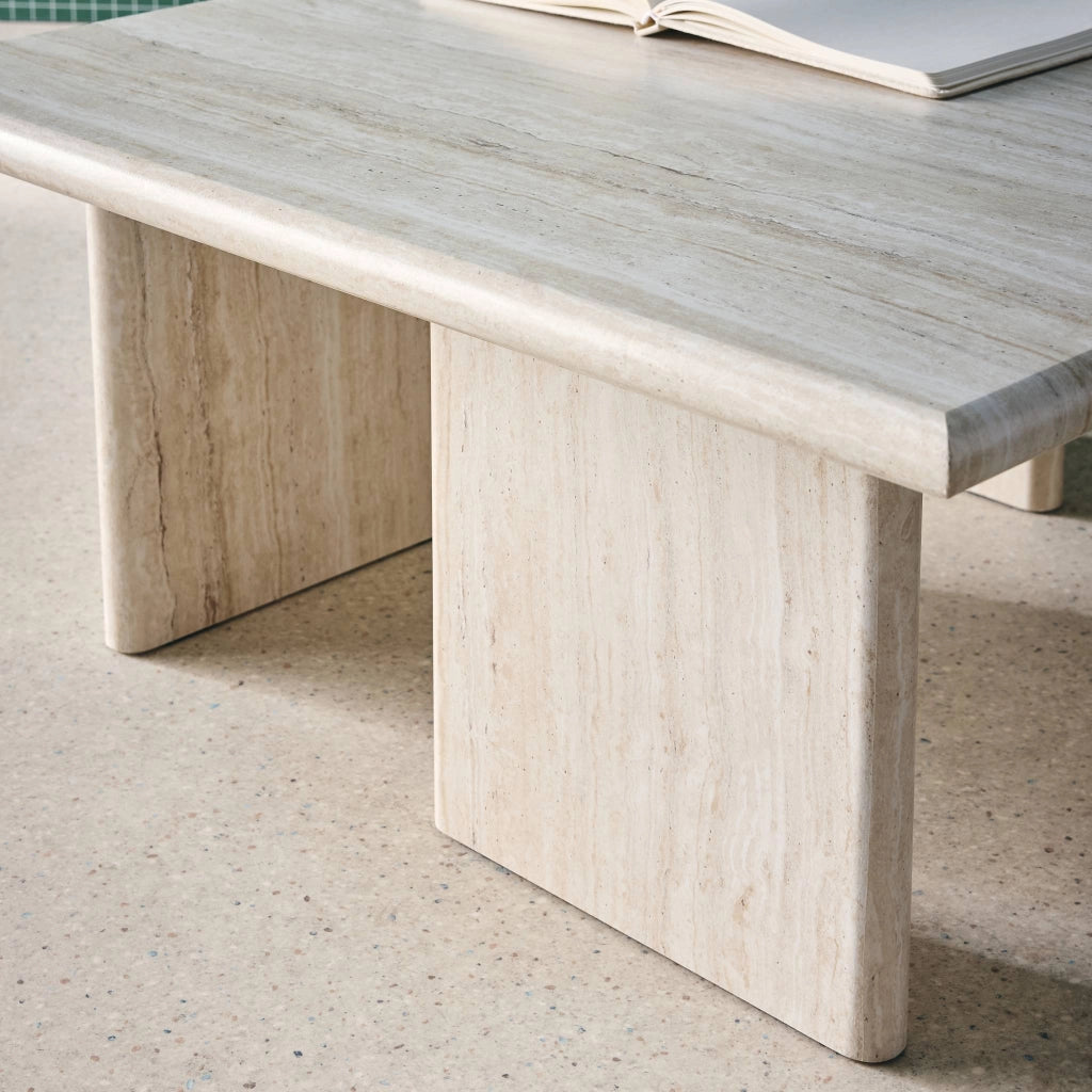 Tavolino quadrato effetto legno, beige travertino