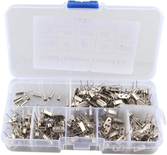 Kit di Oscillatore Cristallo di Quarzo per Progetti Elettronici - 200 pezzi - Assortimento con Frequenze Varie - Contenuto in Scatola di Plastica - Nero - Per Progetti Elettronici -