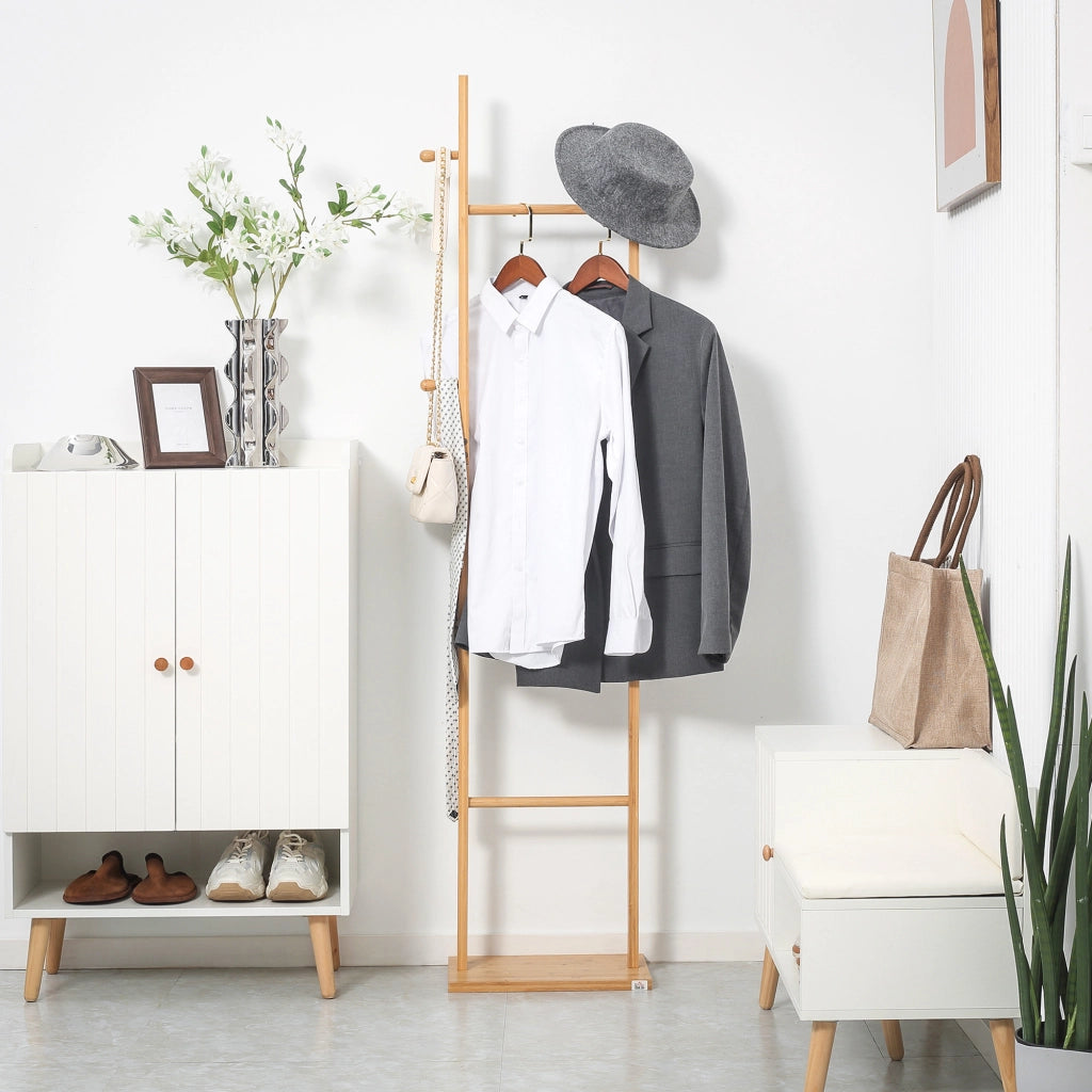 Appendiabiti a muro con ganci ¨C Minimal ¨C legno naturale 36x24x168 cm