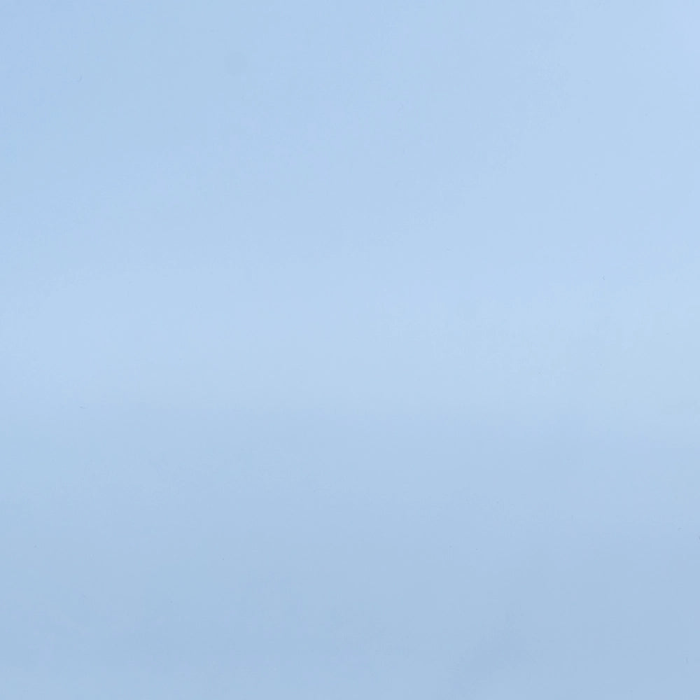 Tavolino blu in vetro temperato 57 x 45 cm con ruote Stile minimalista Soggiorno