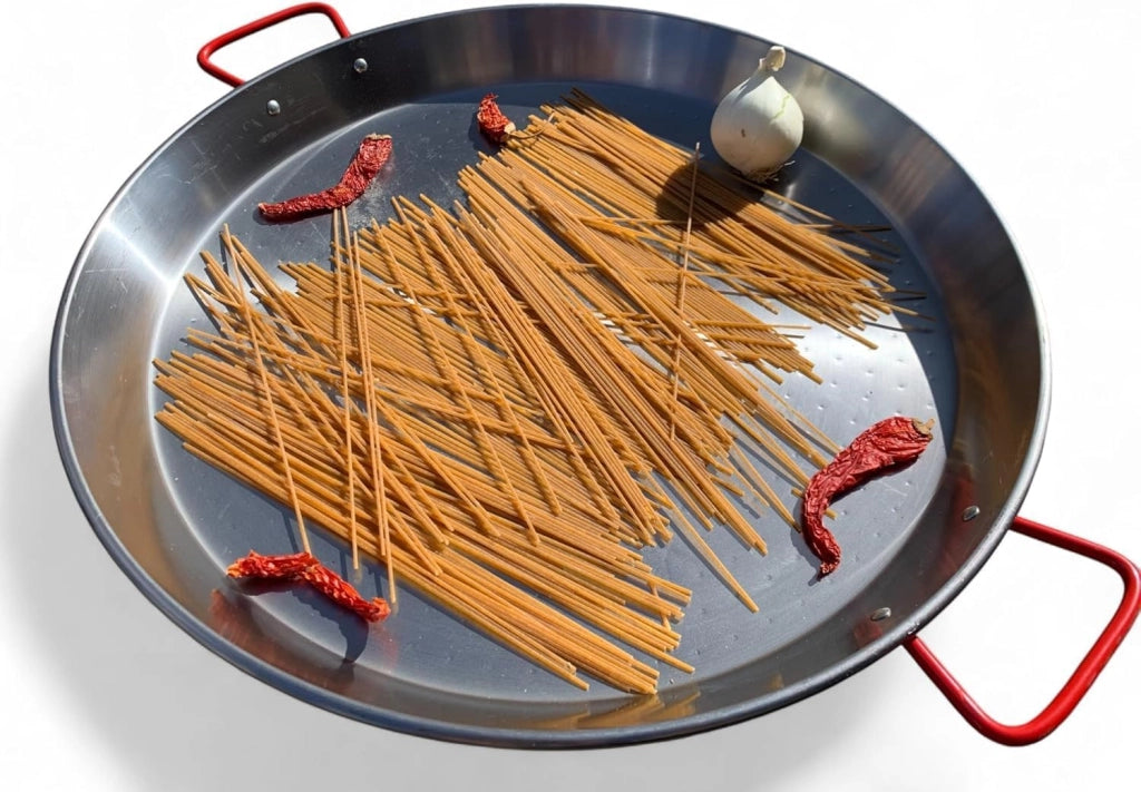 Padella Per Spaghetti All' Assassina Tegame in Ferro Spazzolato, Manici Rossi, per Cottura Tradizionale 34 cm