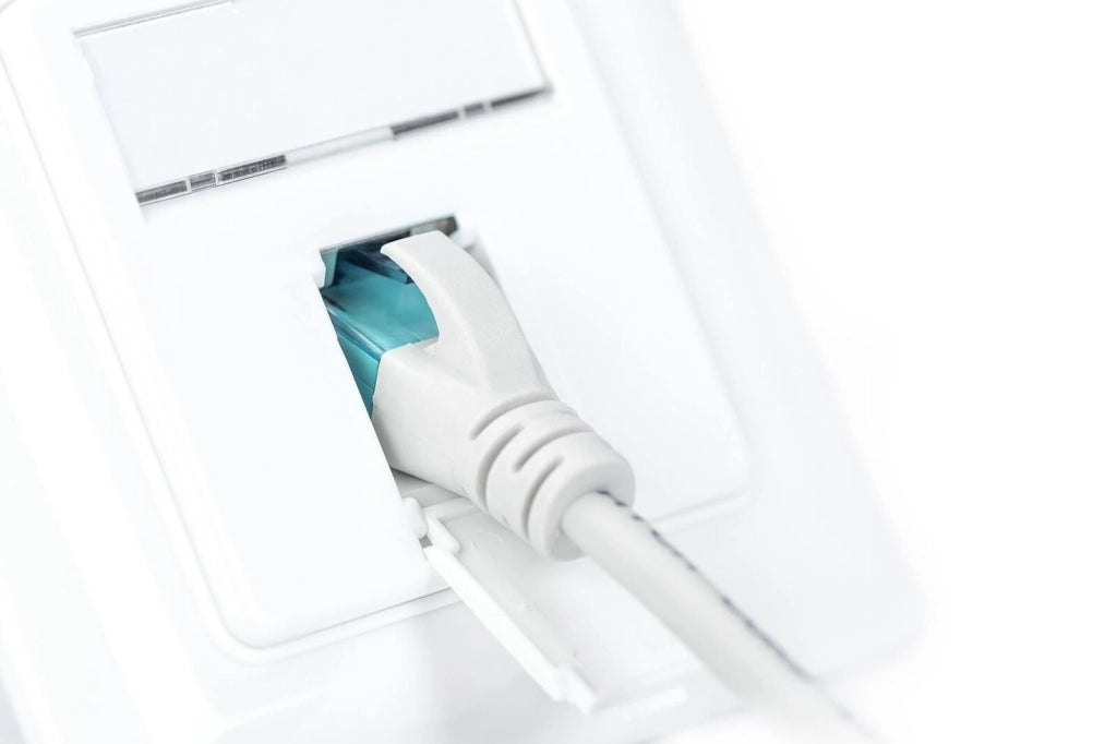 Digitus DN-9010/8-1 presa energia RJ-45 Bianco