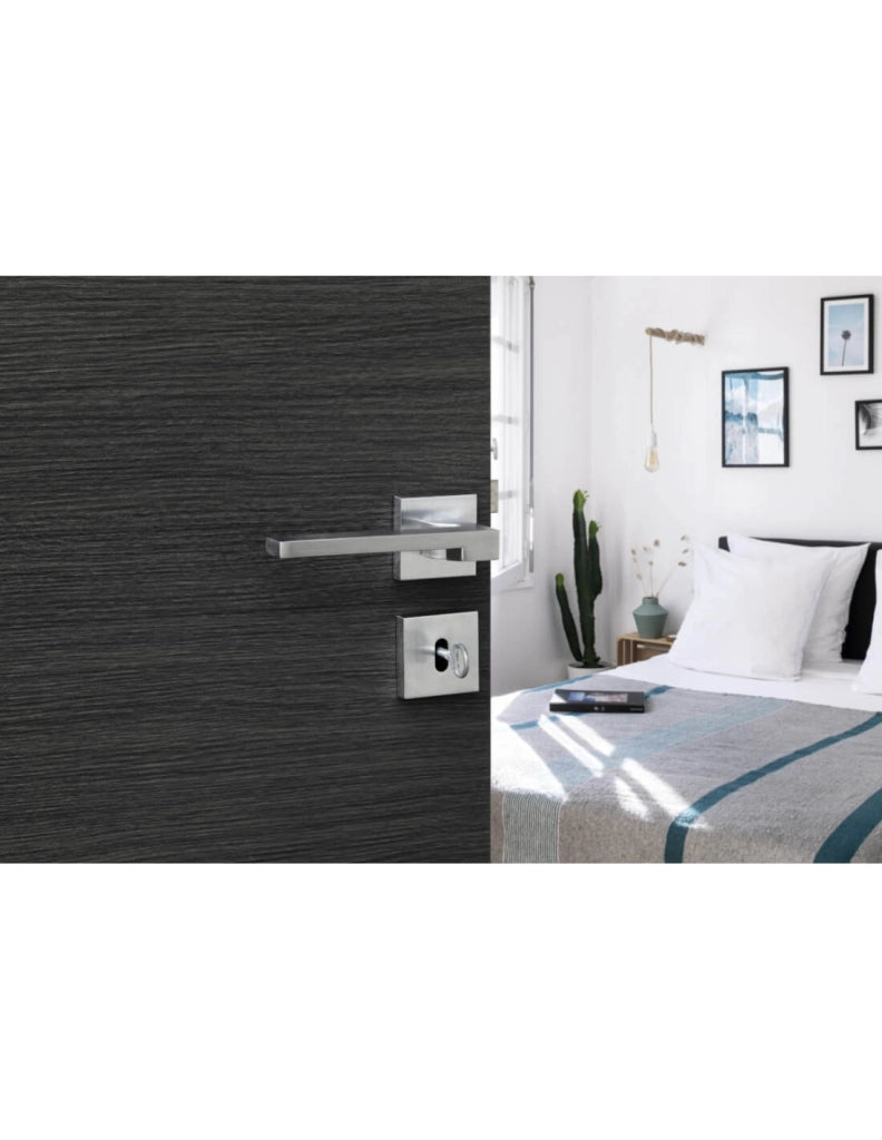 Coppia di rosette quadrate 50 x 50 mm con foro chiave, cromo satinato – THIRARD