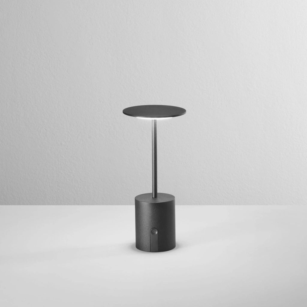 LAMPADA DA TAVOLO RICARICABILE LED LIBERTY NERA 2W 300LM 3000K DIMMERABILE IP44 10X22CM