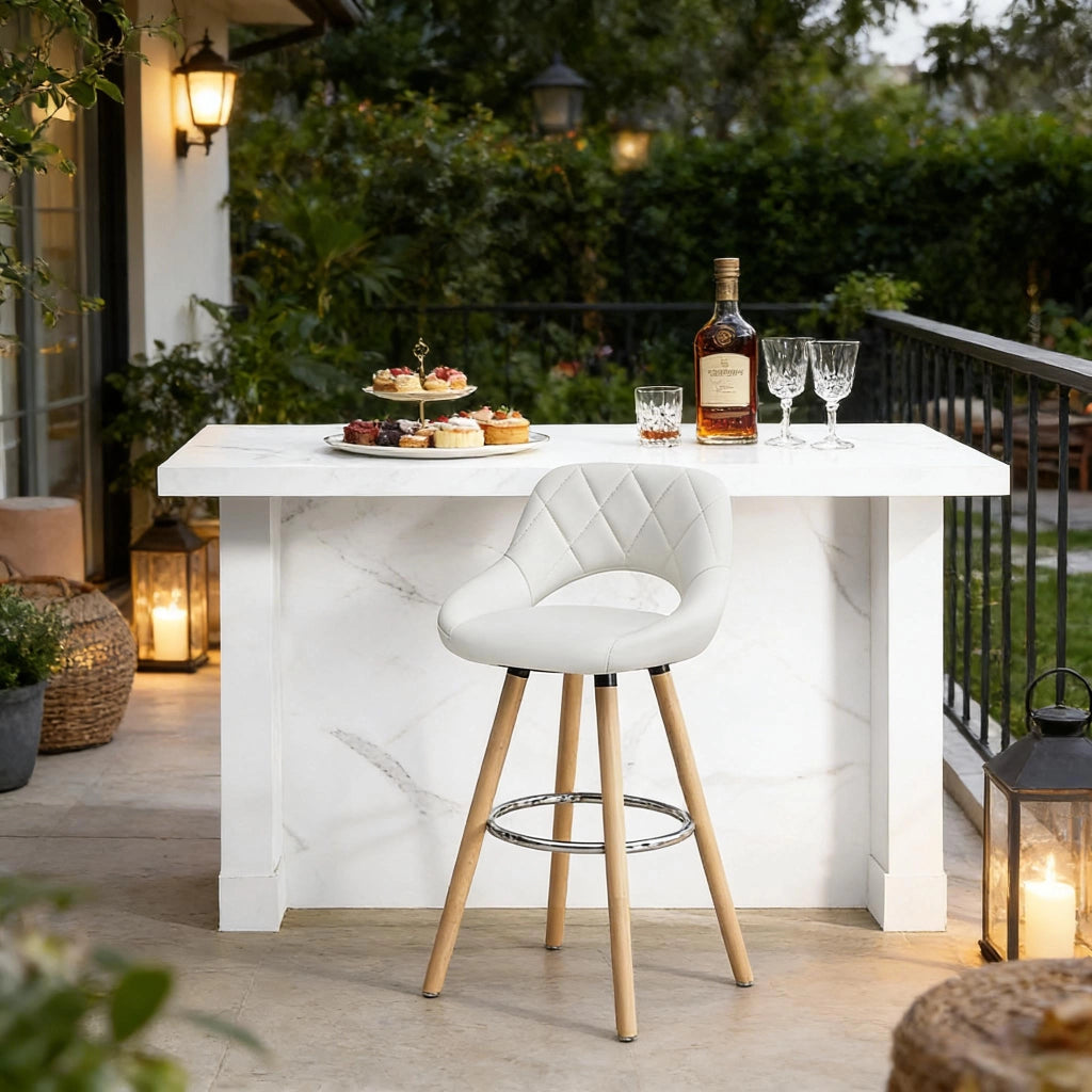 Sgabello bar bianco con schienale, seduta in similpelle e gambe in legno massello, h 91 cm
