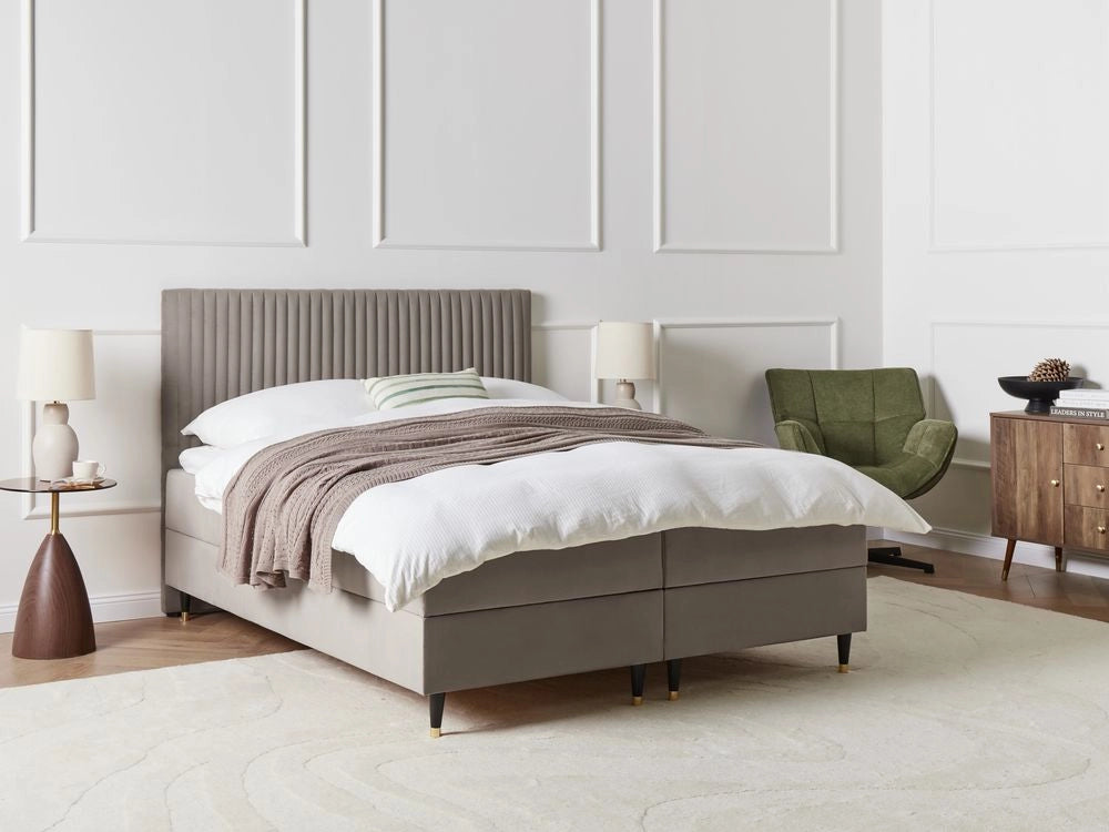 Letto matrimoniale in velluto tortora con contenitore 160 x 200 cm stile glamour