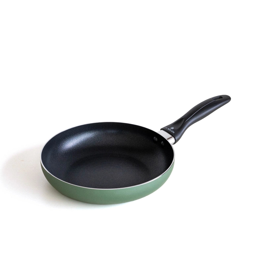 Set 4 Pezzi Salva Padelle In Pvc Proteggi Pentole Graffi Urti Separatori Cucina Pentole Tappetini Sottopentola Divisori Colorati Antigraffio Prodotto Italiano 22 Cm