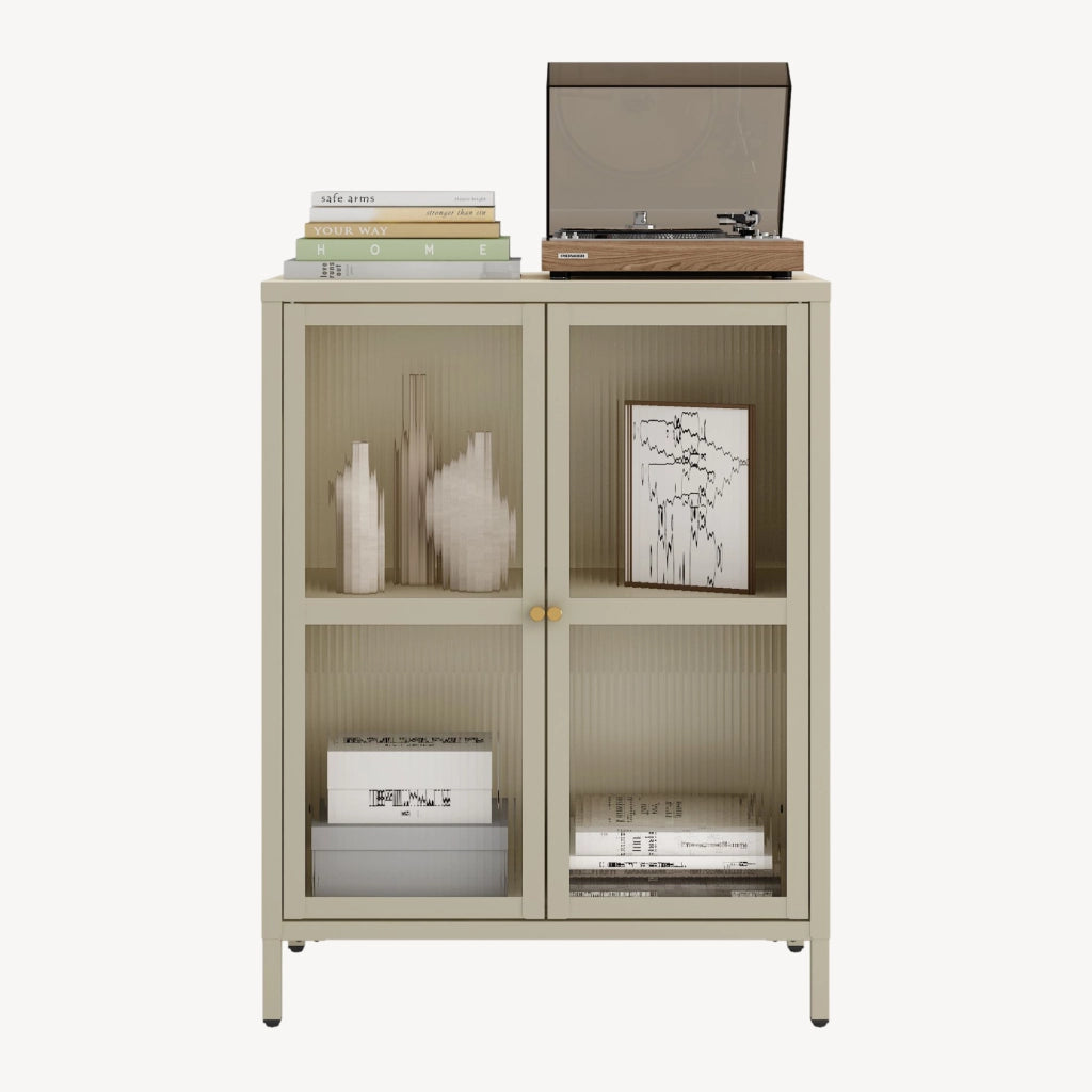 Credenza Säkylä Comò con Ante in Vetro Scanalato 84x64x35 cm Color Cammello [en.casa]