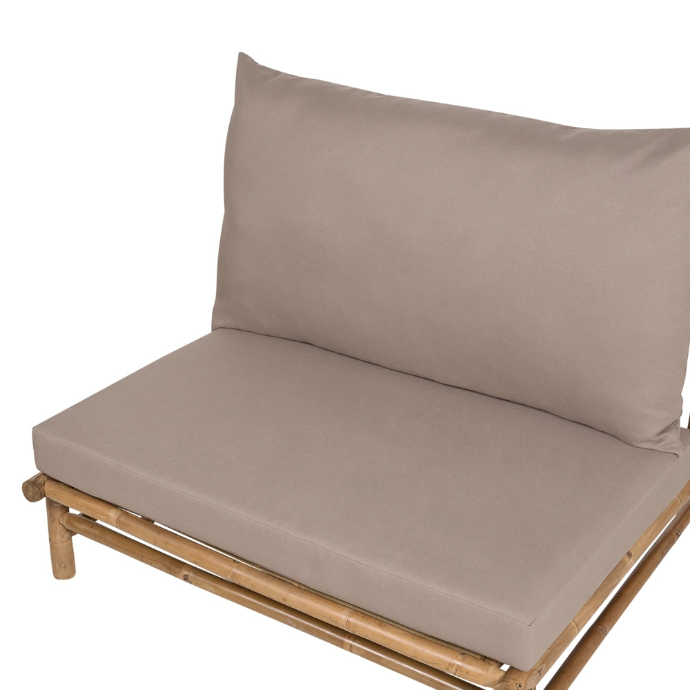 Poltroncina da esterno in legno di bambù con cuscini tortora stile moderno contemporaneo rustico