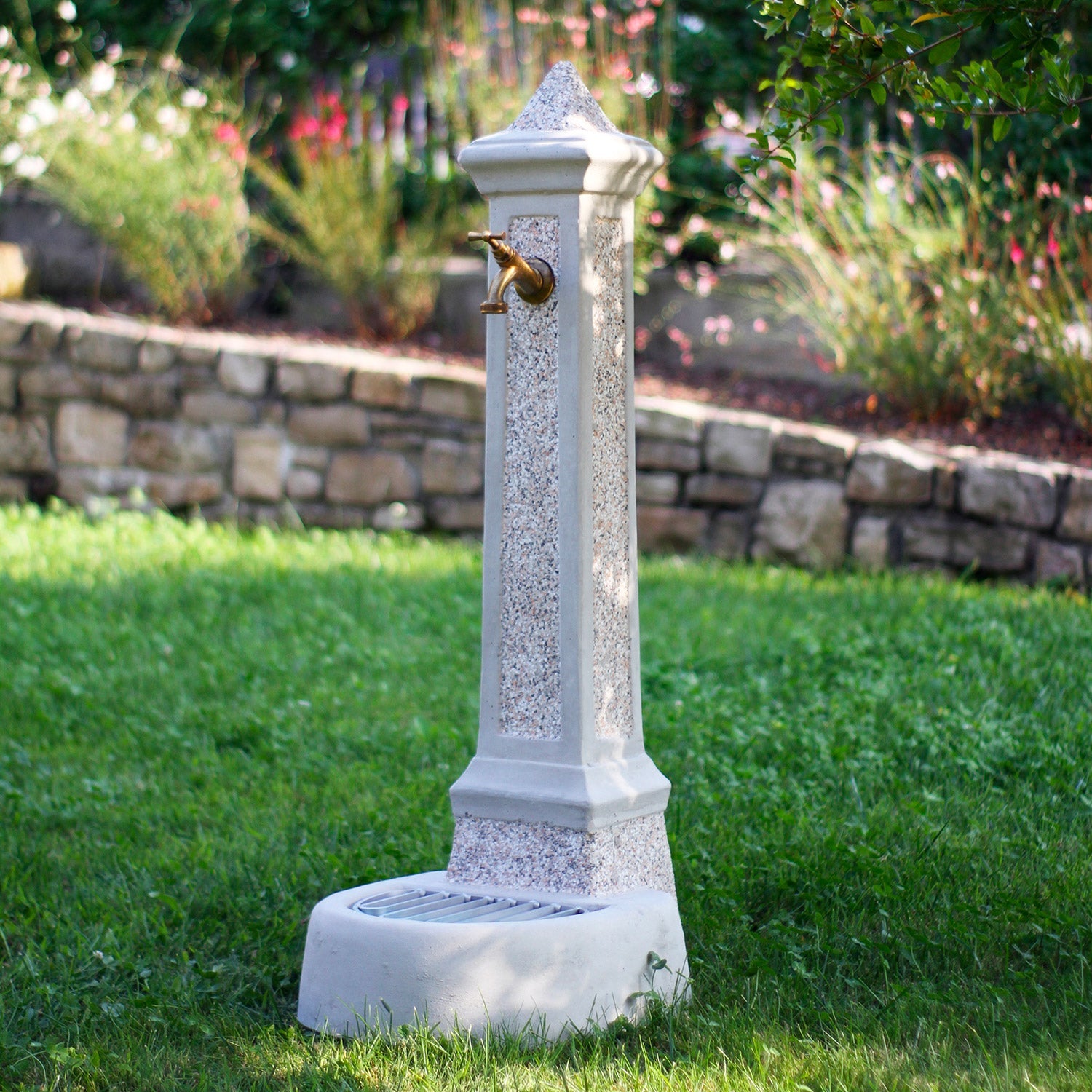 Fontana da Giardino Senza Rubinetto in Cemento Granulato di Marmo Pisa Bianco Rosso e Nero