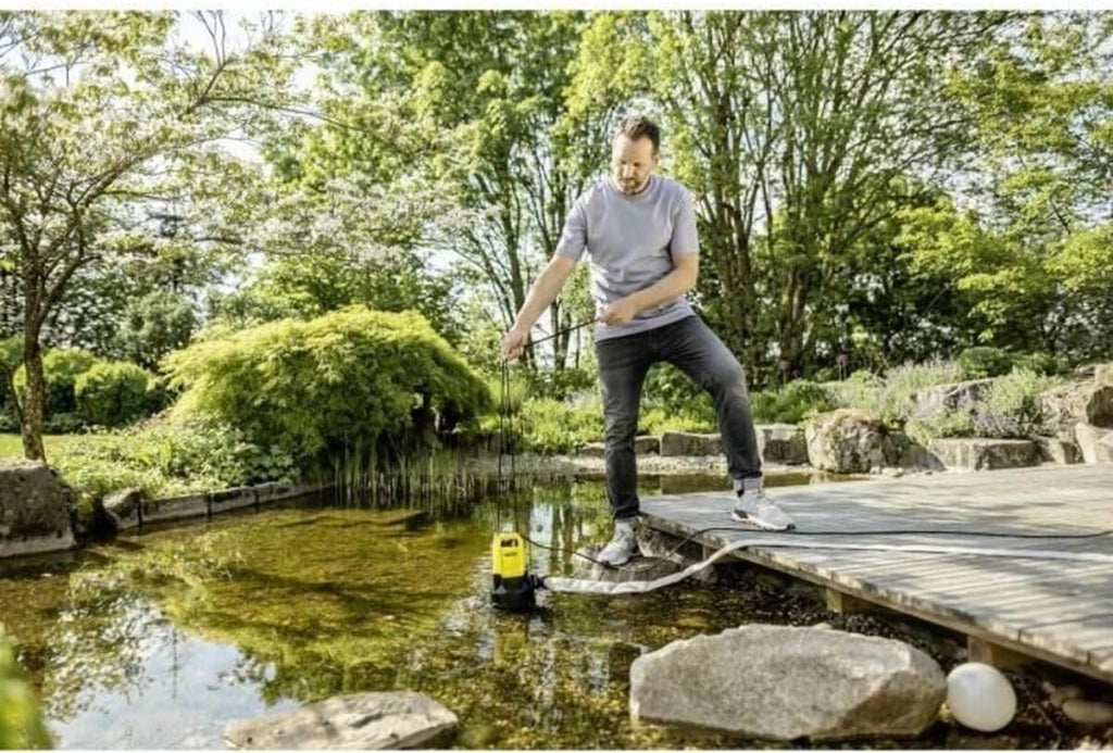 Kärcher Elettropompa a Immersione SP 16.000 Dirt, Portata 16.000 l/h, Profondità di Immersione max. 7 m, Filtra Particelle di Dimensioni Fino a 20 mm, Altezza Acqua Residua 25 mm, Pressione 0,8 bar