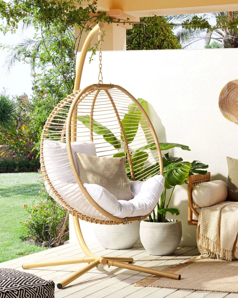 Sedia sospesa con piedistallo beige bianco metallo soggiorno esterno cuscino stile retro boho