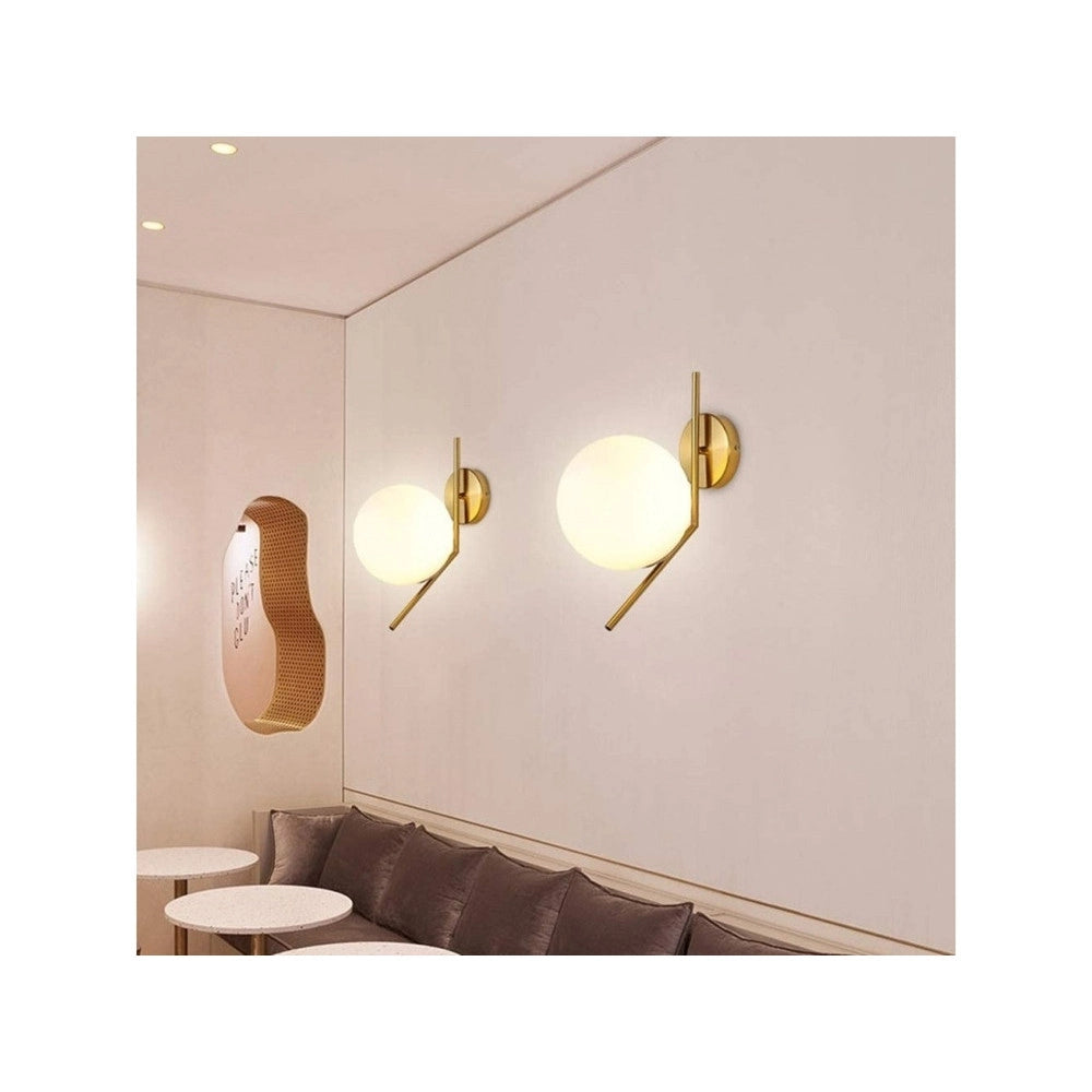 Trade Shop - Applique Da Parete Con Sfera In Vetro Bianco Attacco E27 Metallo Oro Lampada 32804 -