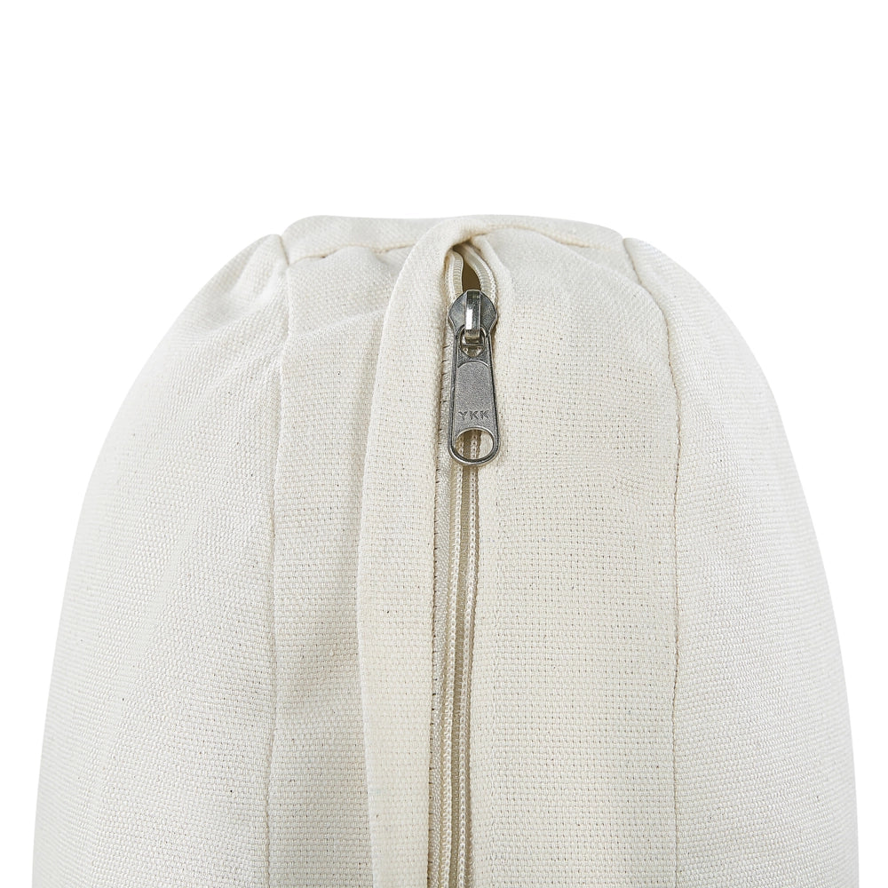 Set di 2 poltrone da giardino in rattan naturale con poggiapiedi in cotone cuscini schienale bianco sporco per interni ed esterni