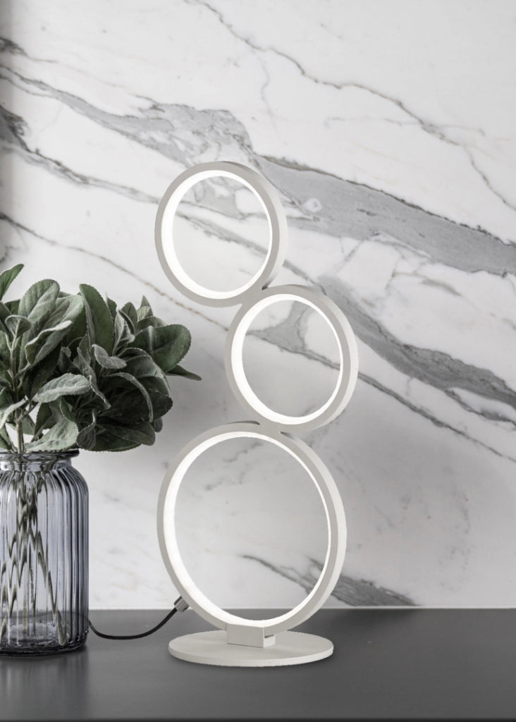 Lampda da tavolo LED 3 cerchi, metallo, bianco opaco, H 45 cm, Rondo