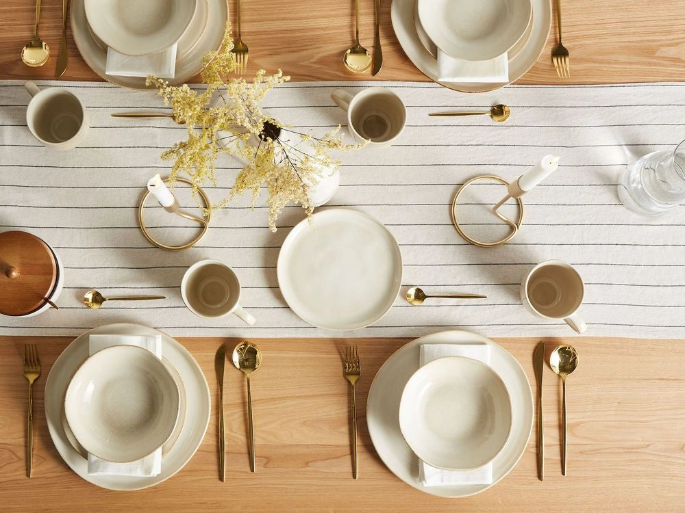 Set di 24 stoviglie in gres caolino fatto a mano con smalto reattivo Finitura Beige chiaro Cucina Sala da pranzo