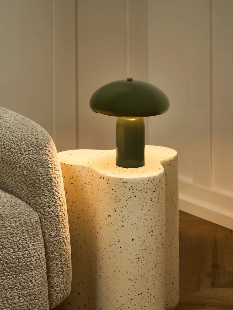 Lampada da tavolo verde scuro con base in metallo e ferro 22 cm luce singola design moderno accessori per la casa