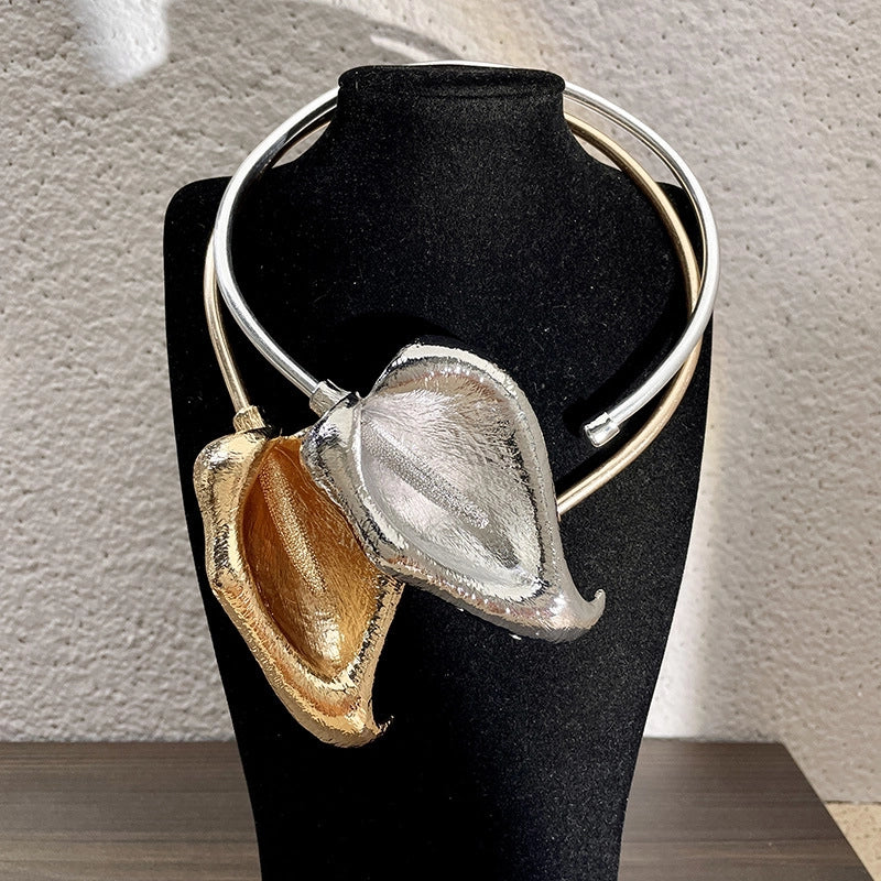 Collana girocollo a forma di fiore 3D in stile retr¨°