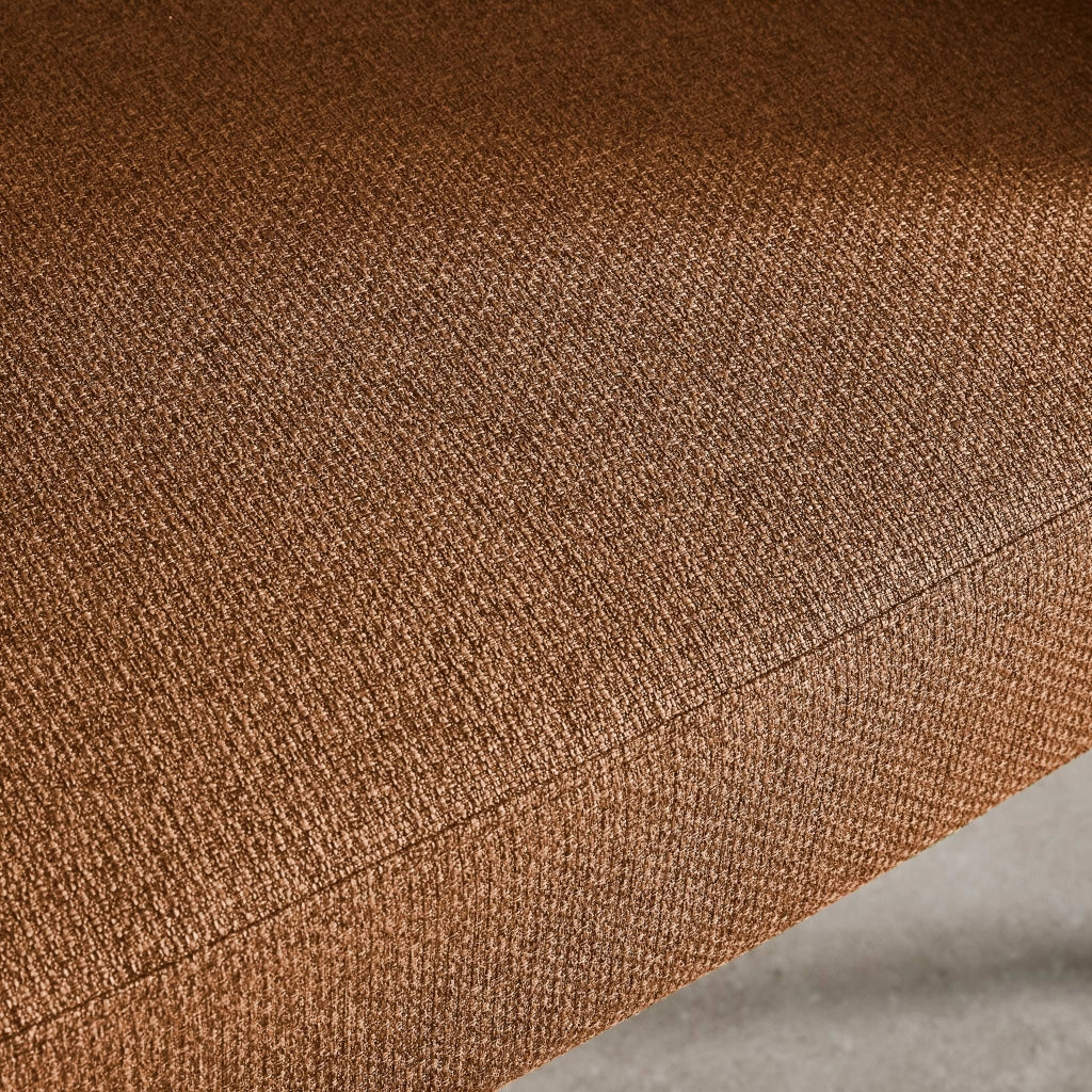 Poltrona tessuto schienale incurvato piedi metallo, terracotta