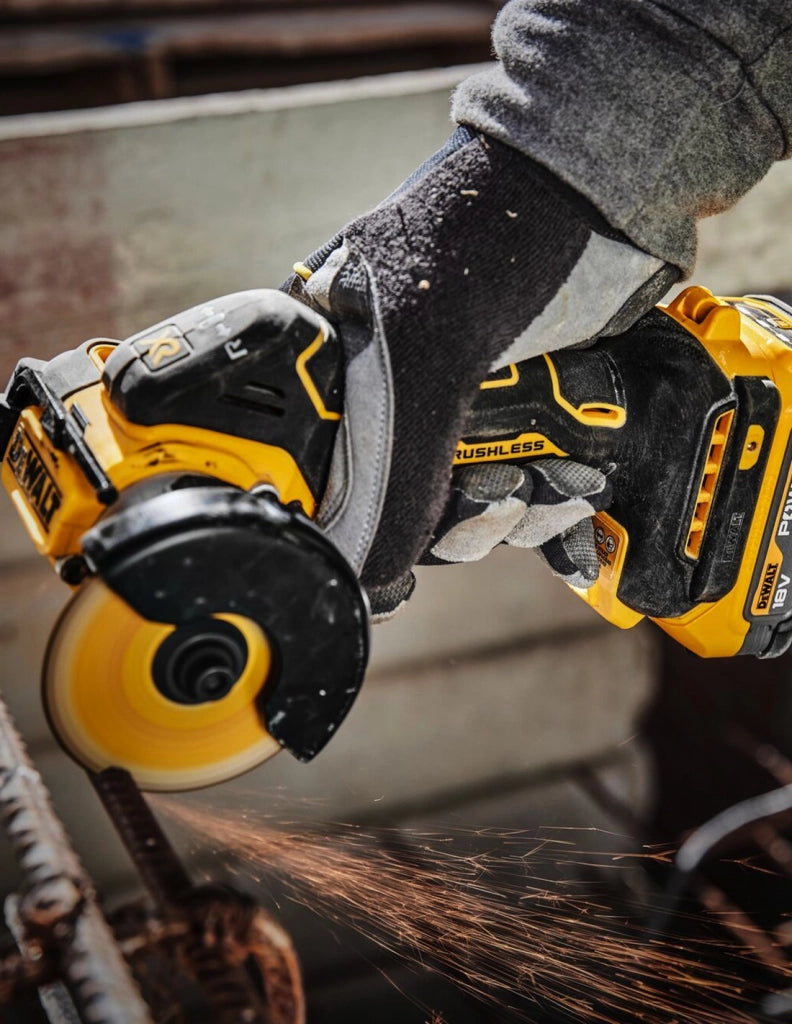 Smerigliatrice DeWALT DCS438N (Solo corpo)