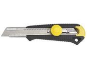 Cutter Grande Dynagrip con Bloccaggio a Rotella Lama Stanley 18 mm 6 Pezzi