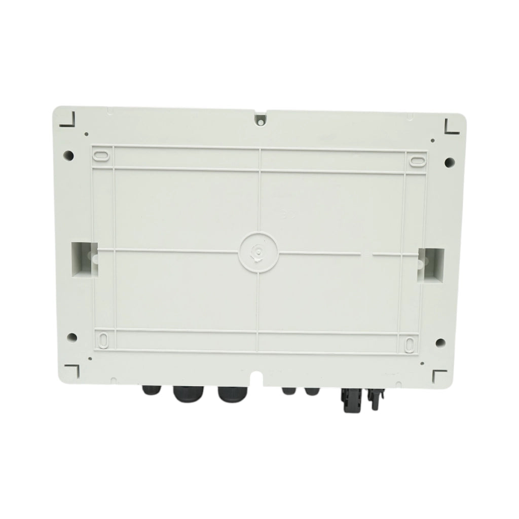 Quadro di protezione DC/AC equipaggiato per sistemi fotovoltaici da 3–5 kW, con protezione per batterie da 125 Ah, per inverter ON/OFF Grid prosumer.