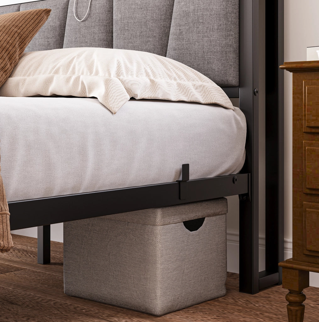 Letto matrimoniale 140x190 cm con LED, USB e testiera contenitore