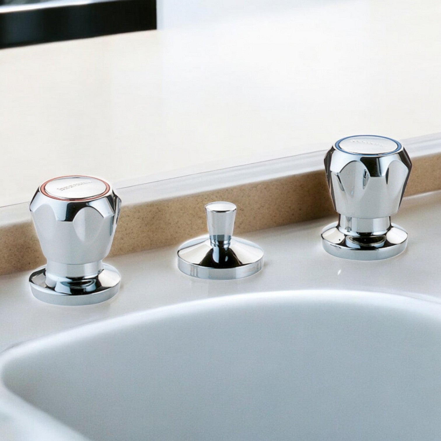 Rubinetto batteria completa bidet 3 fori con piletta