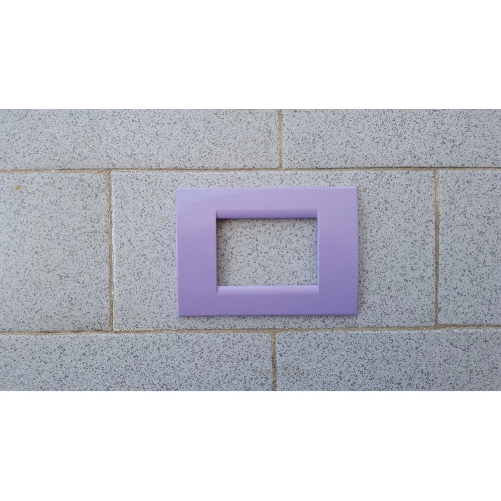 Trade Shop - Placca Placche Placchete Compatibili Living Light In Abs 3 4 7 Posti Colorate - Lilla -3 Fori     -