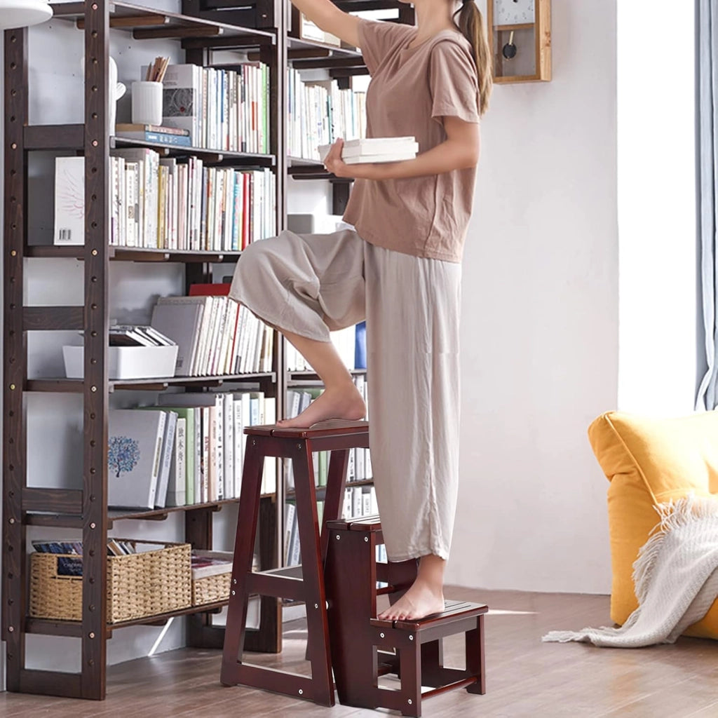 2 in 1 Scaletta e Sgabello Legno, Sgabello Scala Pieghevole, a 3 Gradini, Portata di 150 kg, Richiudibile e Salvaspazio, Ideale per Soggiorno/Studio/Ufficio, 38,5x57x66 cm, 2 Colori