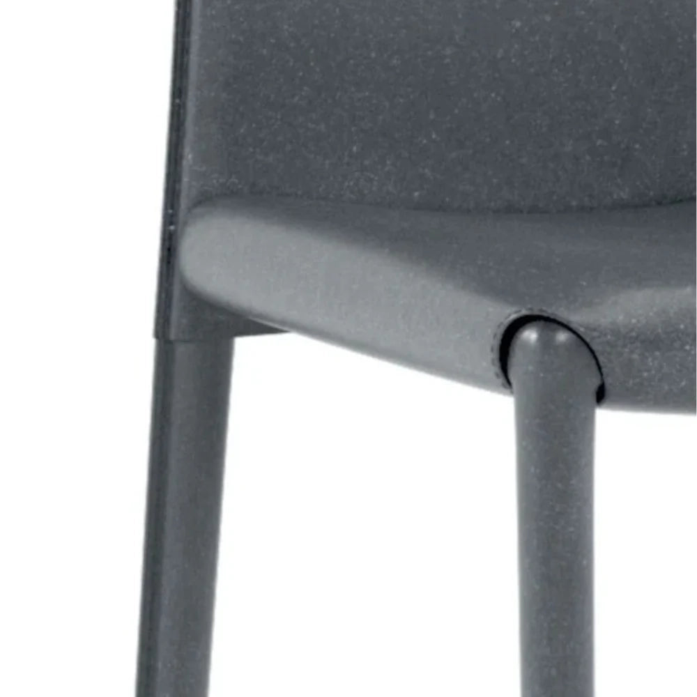 Set di 4 sedie da pranzo imbottite in similcuoio grigio scuro Luma con struttura in metallo facili da pulire | Duzzle