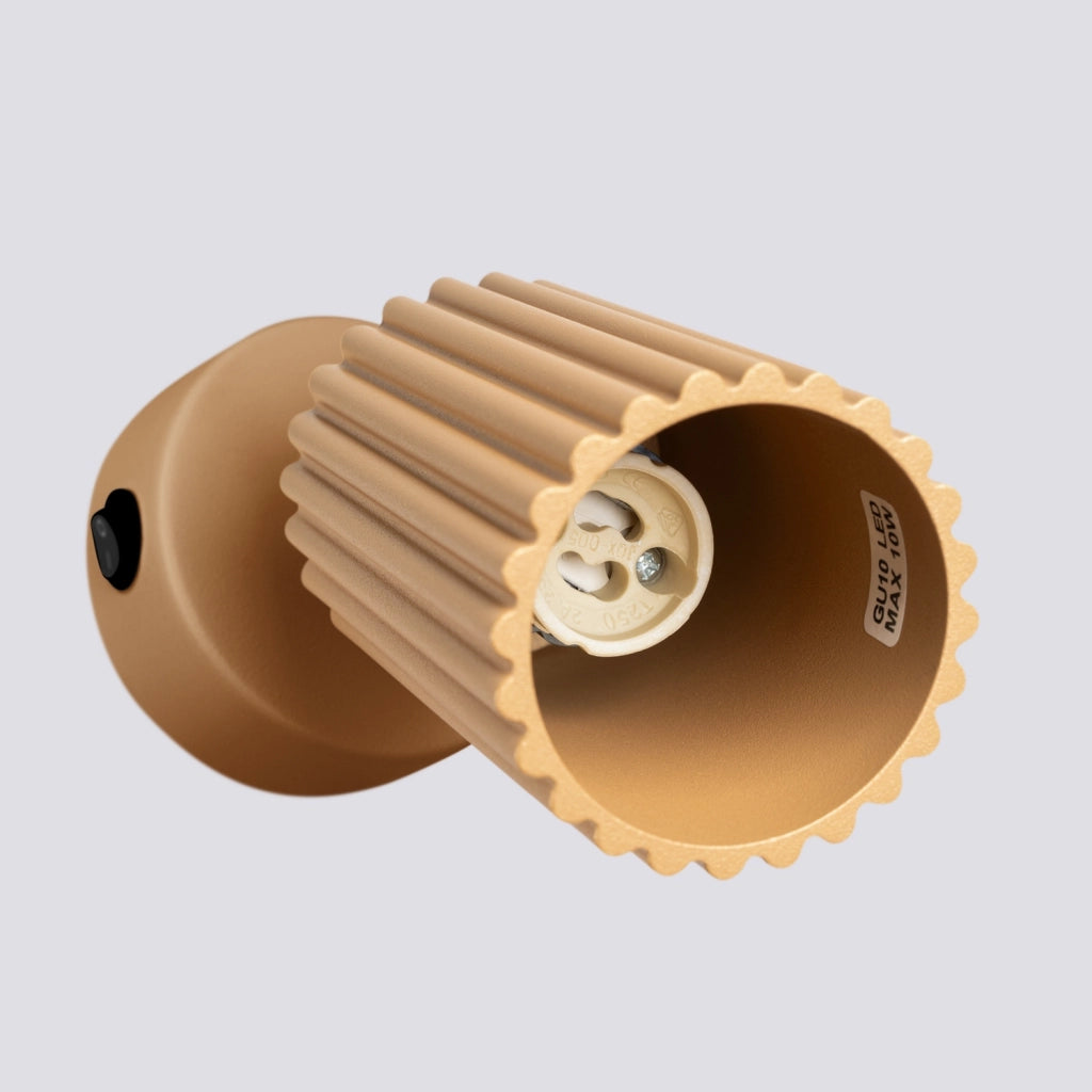 Applique moderna oro orientabile GU10 con interruttore GRAVIO