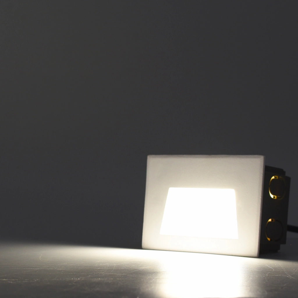 FARETTO BIANCO A LED SEGNAPASSO DA 5W PER INTERNI ED ESTERNI - CON CCT SWITCH COLORE LUCE PER GIARDINI SCALE E VIALI COMPATIBILE CON CASSETTA 503