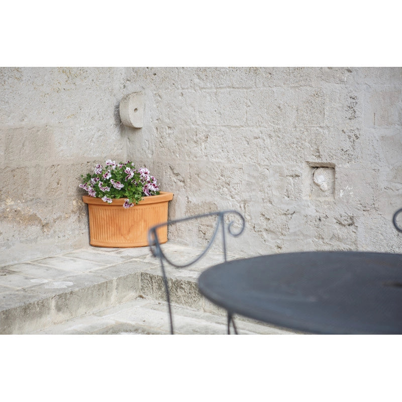 Vaso Fioriera angolare decorativa classica tradizionale 47x47 H38 in polimero resistente antracite per piante per giardini e terrazze - Made in Italy