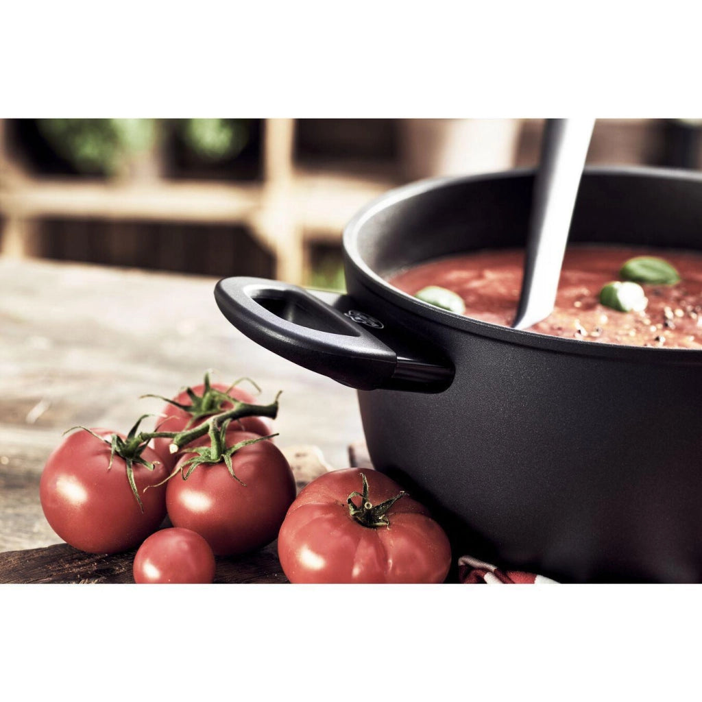 BALLARINI 75002-920-0 Avola Casseruola con Coperchio in Vetro Diametro 20 cm Rivestimento Antiaderente 4 Strati KERAVIS Extreme Adatta a Tutti i Piani Cottura incluso Induzione colore Nero